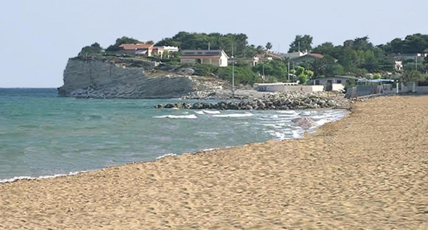 Casa Vacanze Robinson Vila Avola Exterior foto